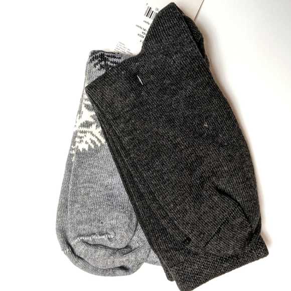 Hue 2 Pack Gray & Blue Snowflake Boot Socks One Size Fits Most NWT - Picture 3 of 4